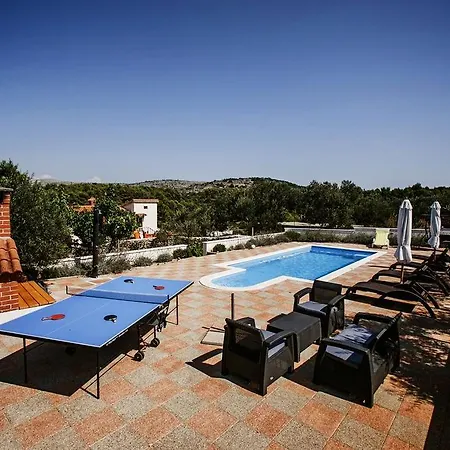 Luxury With A Swimming Pool Milna, Brac - 5650 Milna (Brac)